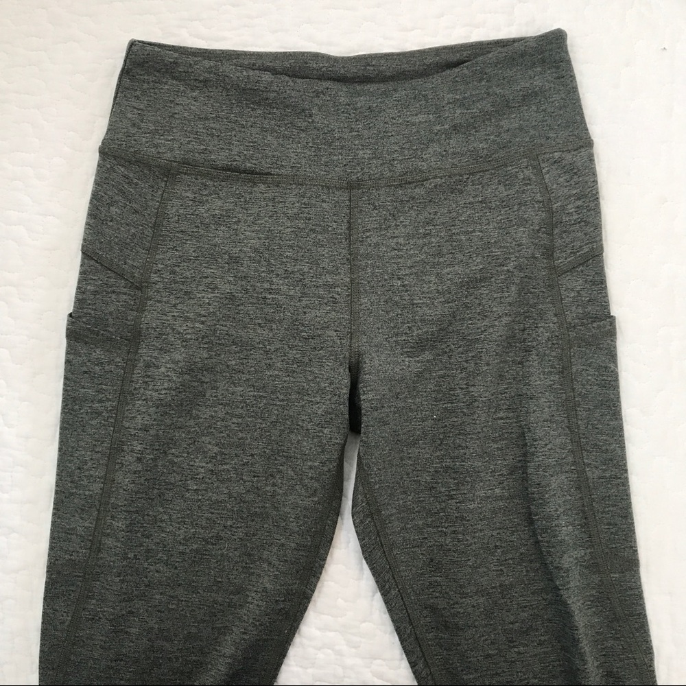 Abercrombie side pocket leggings.